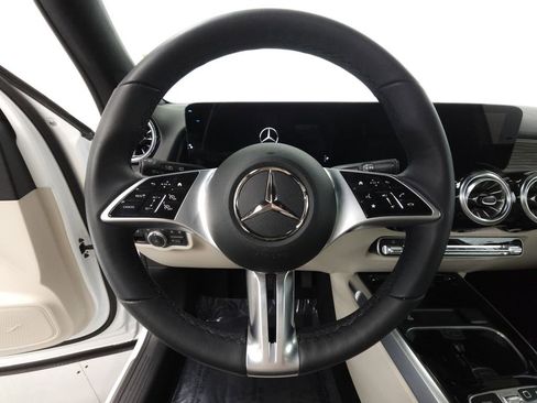 Certified 2026 Mercedes-Benz GLB 250 4MATIC image 11