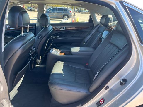 Used 2013 Hyundai Equus Ultimate image 17