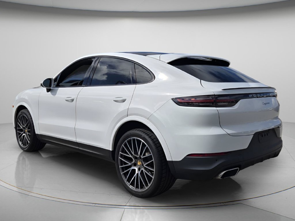 Used 2022 Porsche Cayenne Coupe AWD/4WD image 7