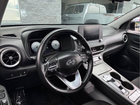 Used 2022 Hyundai Kona SEL w/ Convenience Package image 24