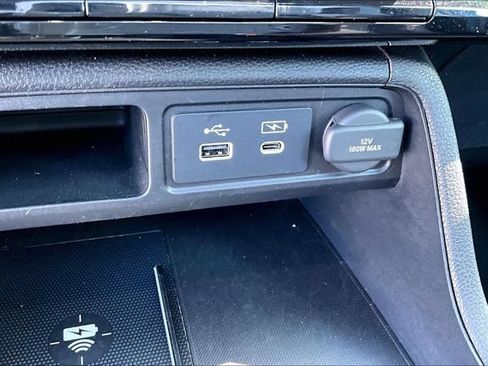 Used 2023 Honda Pilot Elite image 16