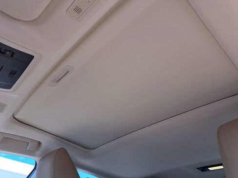 Used 2021 Lexus ES 350 w/ Premium Package image 17