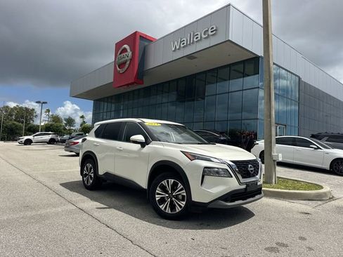 Certified 2023 Nissan Rogue SV FWD image 1