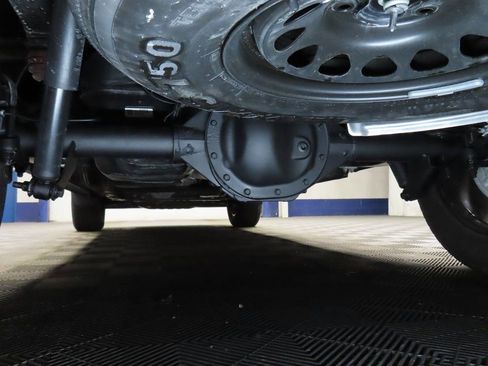 Used 2025 GMC Sierra 1500 Elevation image 9