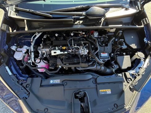 Used 2025 Toyota Prius LE image 32