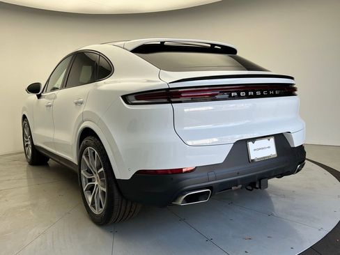 Used 2026 Porsche Cayenne Coupe AWD/4WD image 3