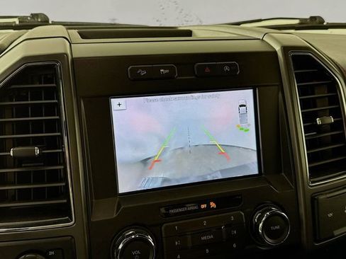 Used 2019 Ford F150 Lariat image 14