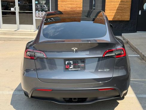 Used 2022 Tesla Model Y Long Range AWD/4WD image 13