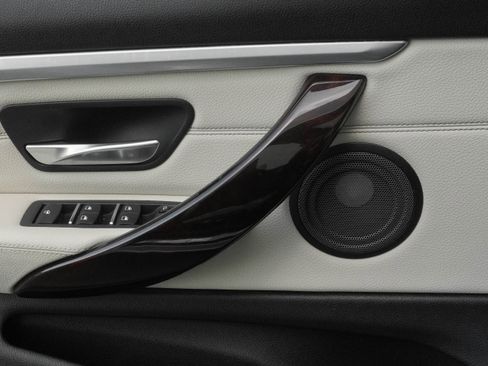 Used 2018 BMW 430i Convertible RWD image 16