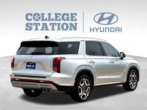 Used 2024 Hyundai Palisade SEL FWD image 10