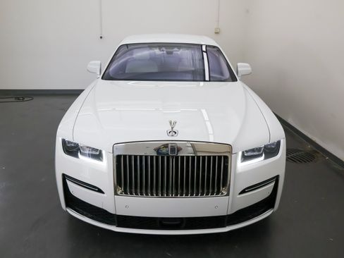 Used 2022 Rolls-Royce Ghost AWD/4WD image 11