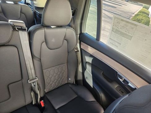 New 2026 Volvo XC90 T8 Plus image 12