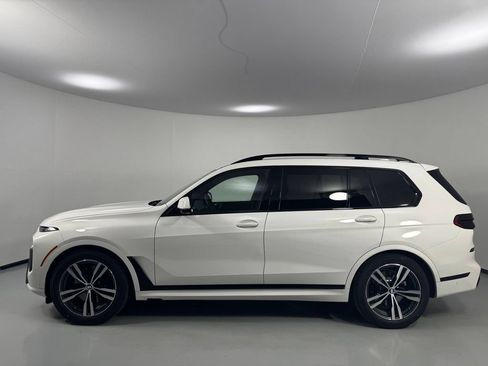 Used 2026 BMW X7 xDrive40i w/ M Sport Package AWD/4WD image 5