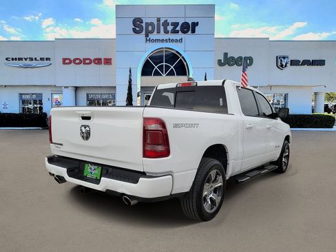 Used 2023 RAM 1500 Laramie RWD image 2