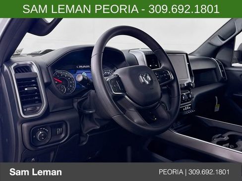 New 2026 RAM 1500 Express AWD/4WD image 9