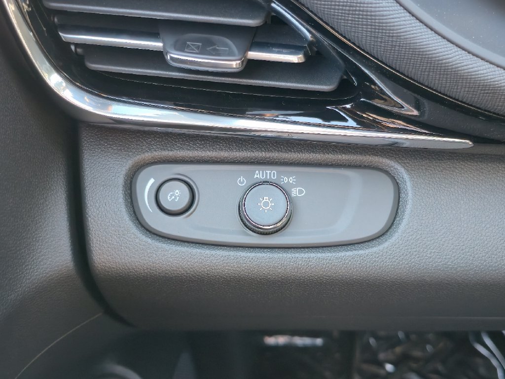 New 2026 Buick Envista Sport Touring w/ Convenience I Package FWD image 18