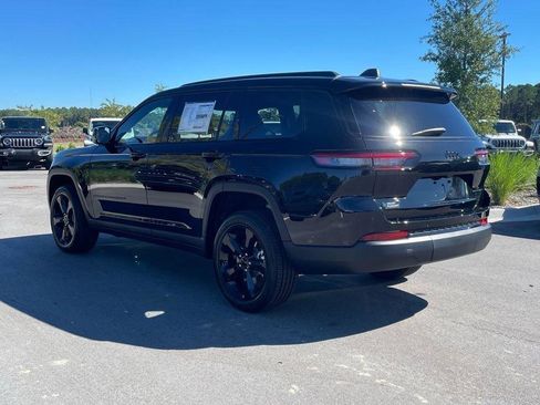 New 2025 Jeep Grand Cherokee L Altitude image 36