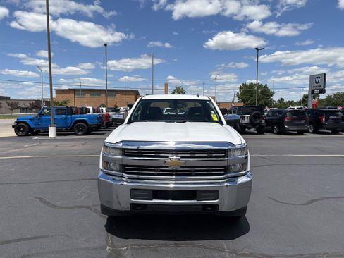 Used 2015 Chevrolet Silverado 2500 LT AWD/4WD image 16