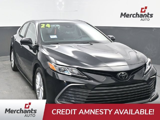 Used 2024 Toyota Camry LE FWD image 1