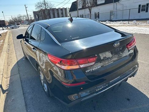 Certified 2019 Kia Optima LX image 14