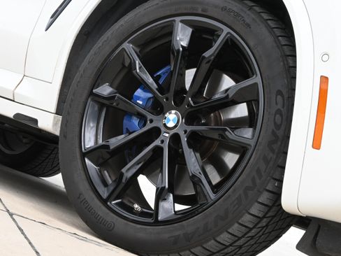 Used 2022 BMW X4 M40i w/ Premium Package AWD/4WD image 11