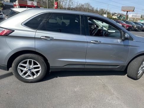 Used 2022 Ford Edge SEL image 12