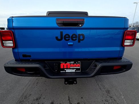 New 2026 Jeep Gladiator Sport AWD/4WD image 6