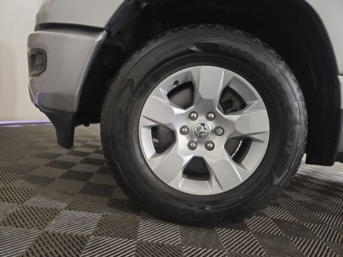 Certified 2024 RAM 1500 Big Horn AWD/4WD image 32