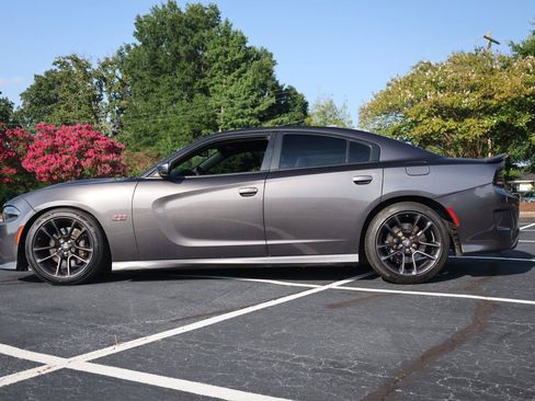 Used 2020 Dodge Charger Scat Pack w/ Plus Group RWD image 2