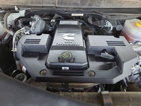 Used 2024 RAM 2500 Laramie image 17