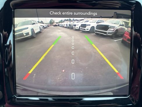 Used 2019 Jeep Cherokee Limited w/ Technology Group image 38