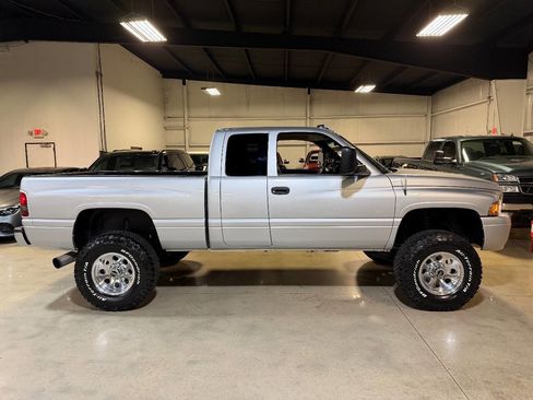 Used 2002 Dodge Ram 2500 Truck 4x4 Quad Cab image 6