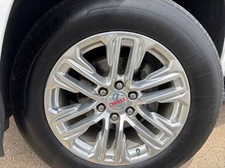 Used 2022 GMC Yukon SLT w/ SLT Luxury Package video 2