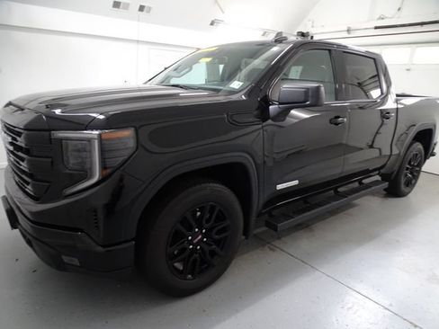 Certified 2024 GMC Sierra 1500 Elevation AWD/4WD image 17
