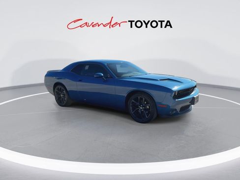 Used 2020 Dodge Challenger SXT w/ Blacktop Package RWD image 2