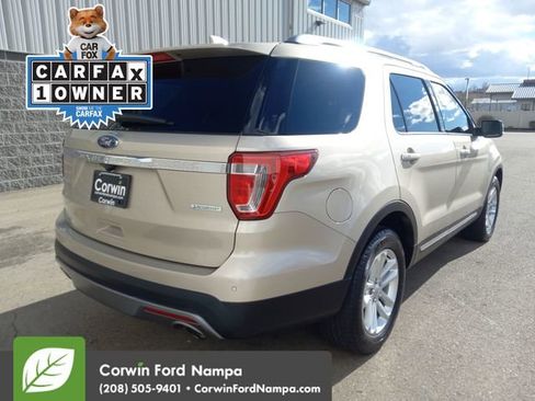 Used 2017 Ford Explorer XLT w/ Equipment Group 201A image 3