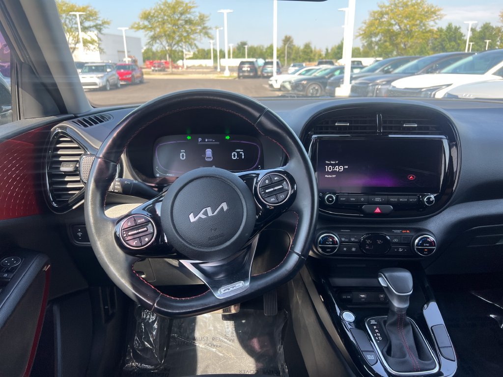 Certified 2023 Kia Soul GT-Line FWD image 14