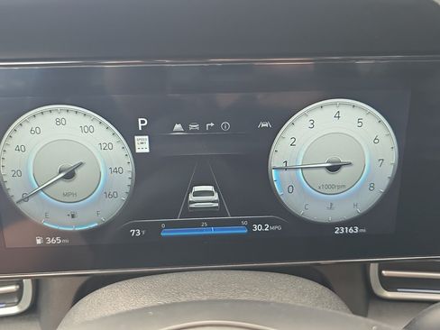 Certified 2024 Hyundai Elantra SEL w/ Convenience Package FWD image 17