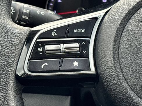 Used 2024 Kia Forte LXS FWD image 27