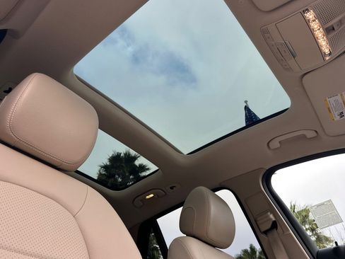 Used 2022 Mercedes-Benz GLC 300 image 16