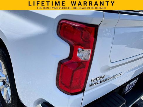 Used 2022 Chevrolet Silverado 1500 LTZ w/ LTZ Premium Package AWD/4WD image 34