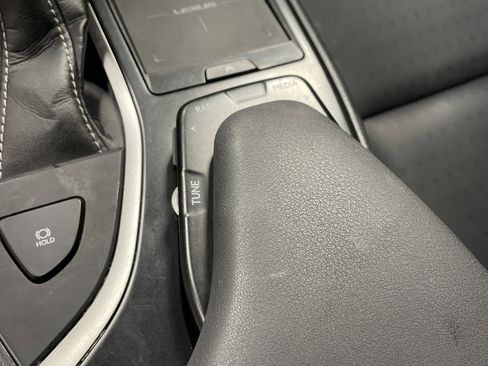 Used 2022 Lexus UX 200 w/ Accessory Package (Z2) image 28