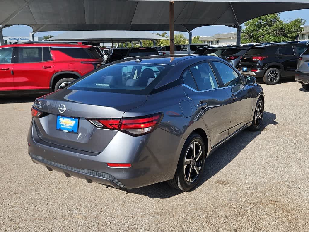 Used 2025 Nissan Sentra SV FWD image 8