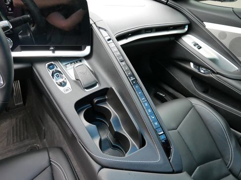 Used 2022 Chevrolet Corvette Stingray Preferred Cpe image 11