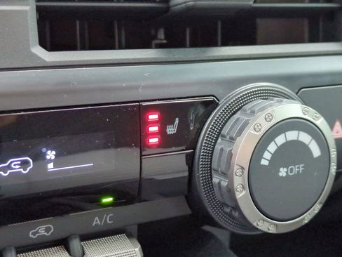 Used 2025 Toyota 4Runner TRD Off-Road AWD/4WD image 21