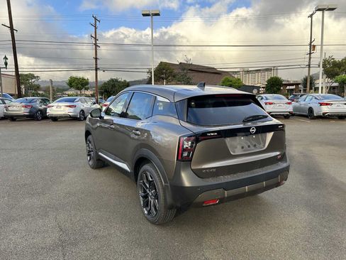 New 2026 Nissan Kicks SR image 4