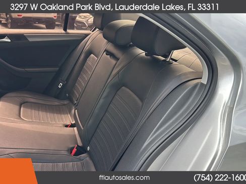 Used 2014 Volkswagen Jetta SEL FWD image 16