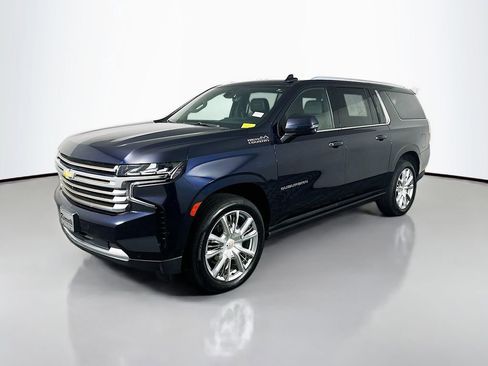 Used 2021 Chevrolet Suburban High Country w/ Premium Package image 3