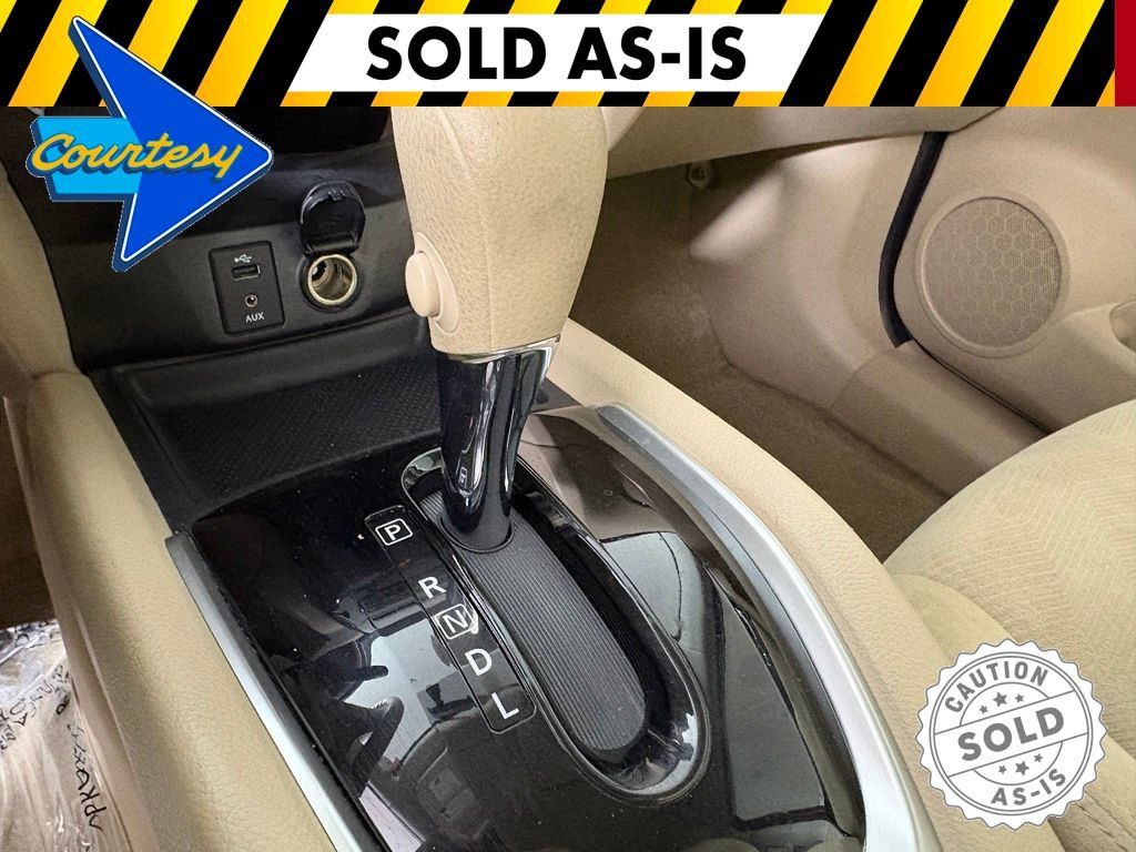 Used 2015 Nissan Rogue S FWD image 32
