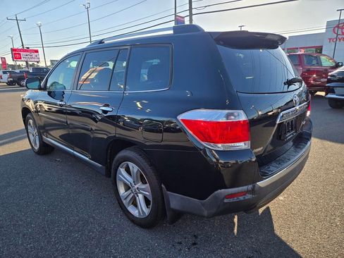 Used 2013 Toyota Highlander Limited AWD/4WD image 7